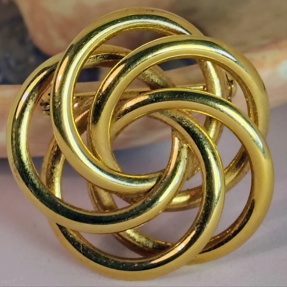 Napier Gold Tone Signed Spiral Geometric Vintage Brooch Pin